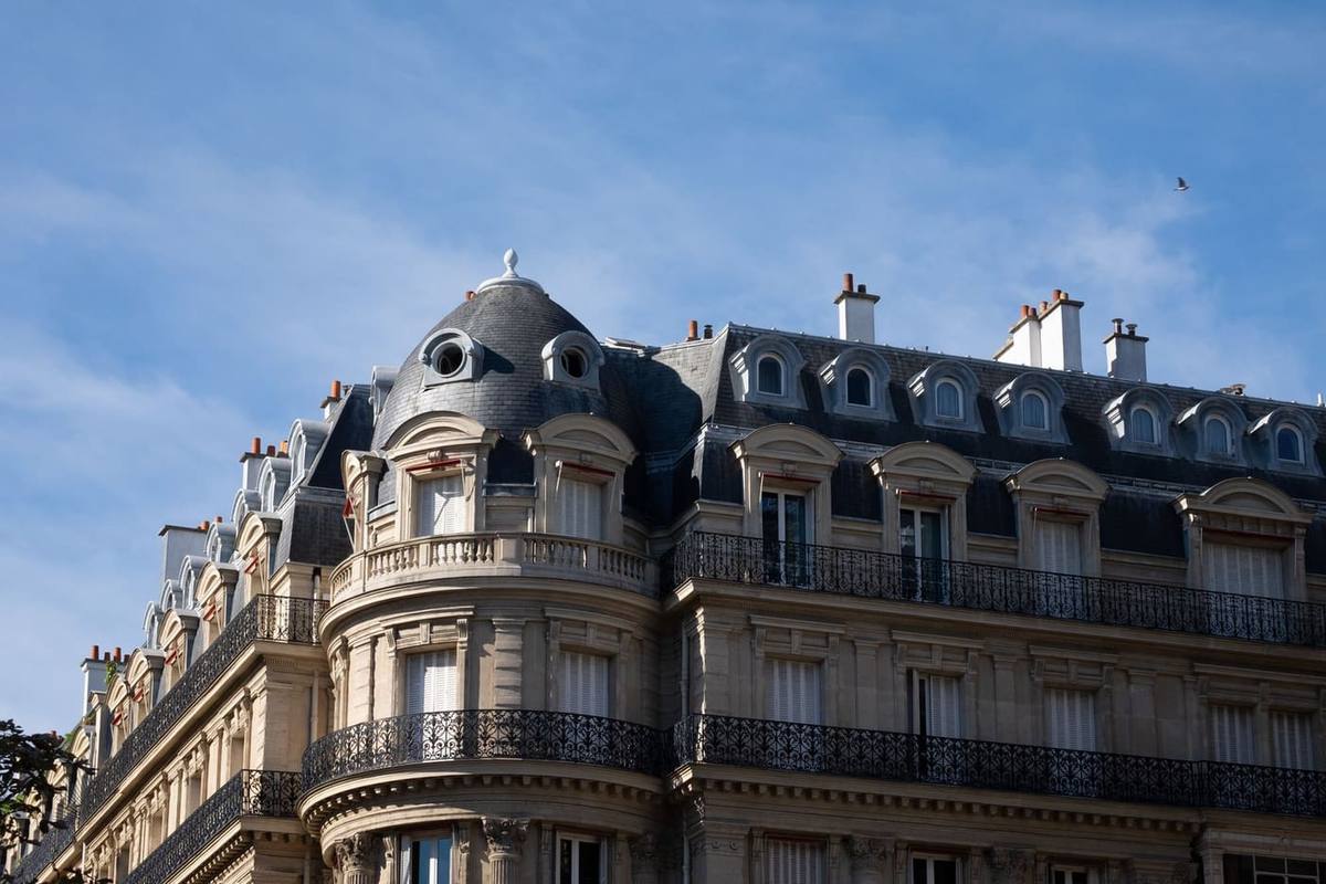 Façade d'immeuble parisien (photo d'illustration)