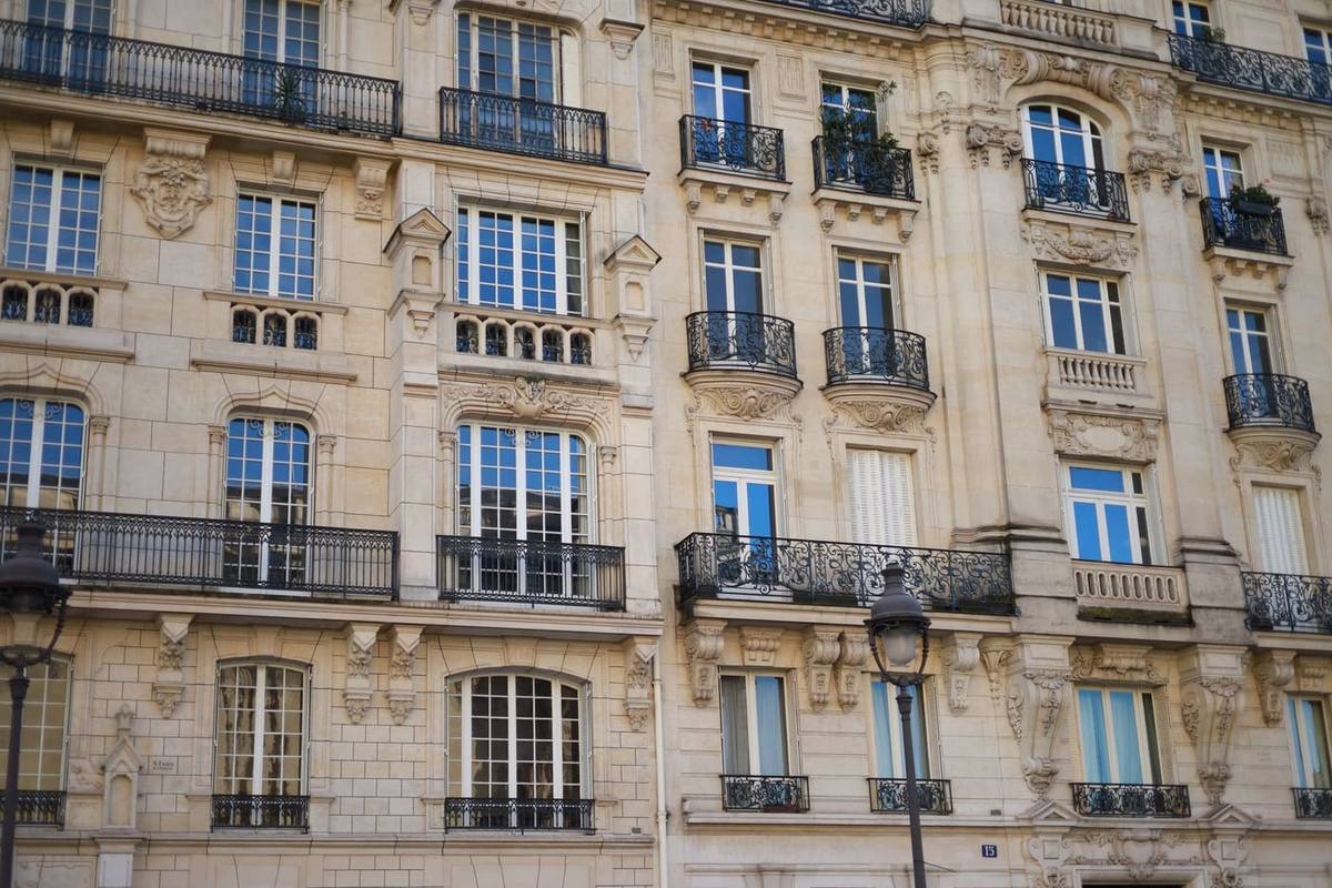 Façade d'immeuble parisien (photo d'illustration)