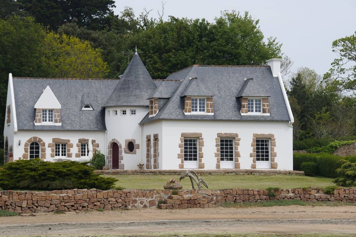 Maison et son jardin (photo d'illustration)