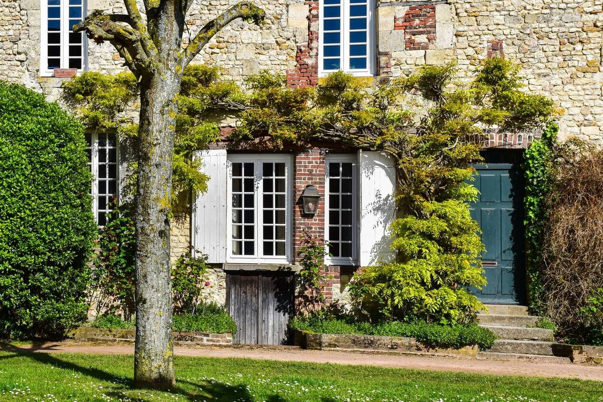 Maison et son jardin (photo d'illustration)